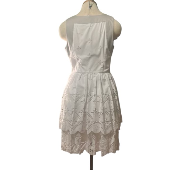 Milly "Pippa" Laser Cut Sleeveless Linen Dress, White, Size 6 - Picture 5 of 13